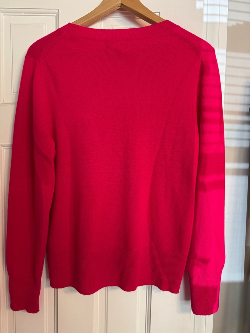 J Crew 100% Cashmere Crewneck Sweater in Bright Fuchsia - Picture 2 of 5